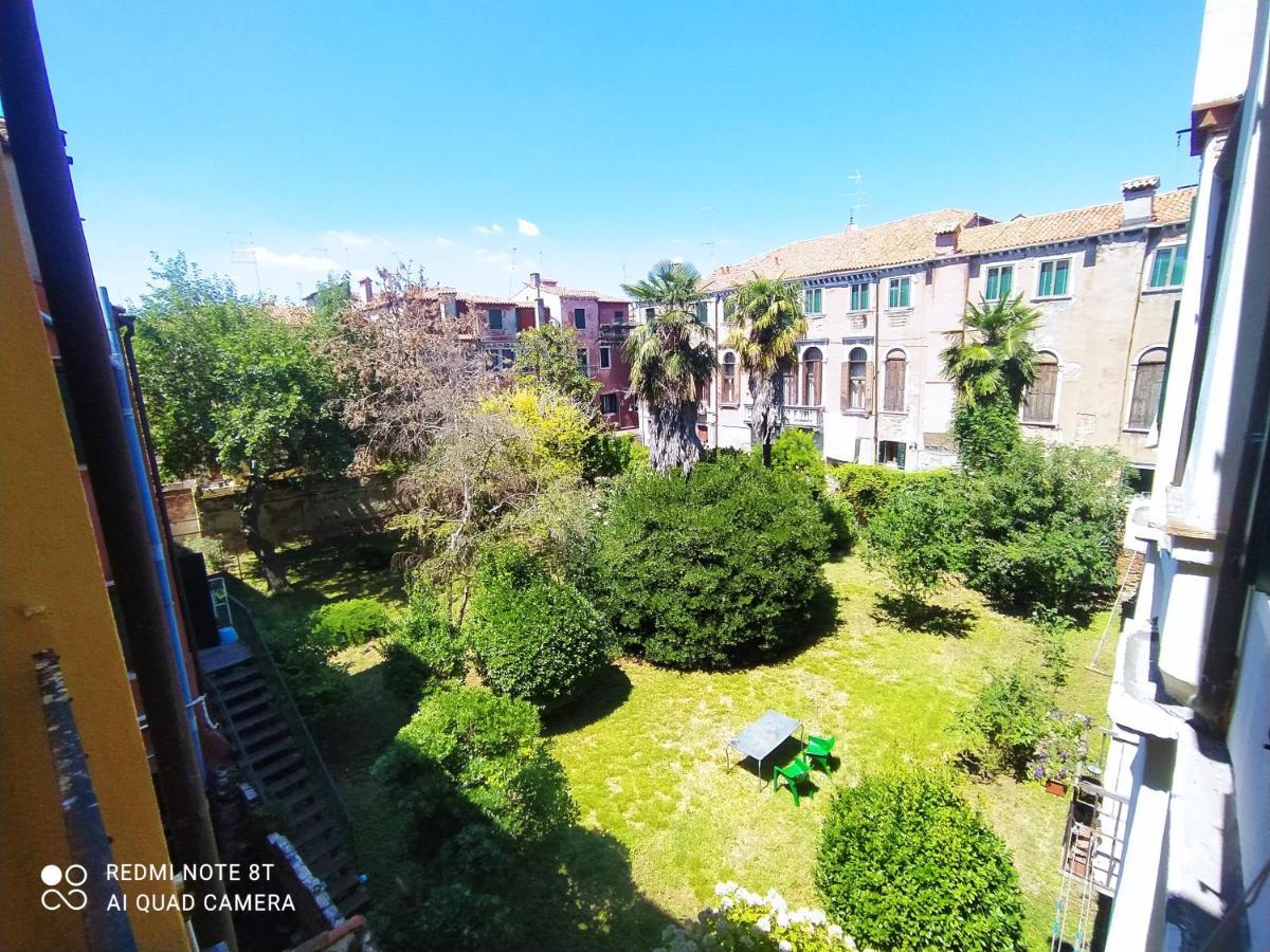 Casa Gialla Venedig Exterior foto